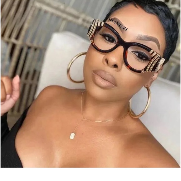 Luxury Fashion Frames - Black and Gold - Picture 5 of 6